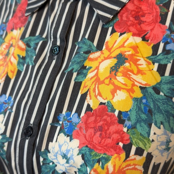 Flying Tomato Striped Shirt with Floral Design - Picture 5 of 7